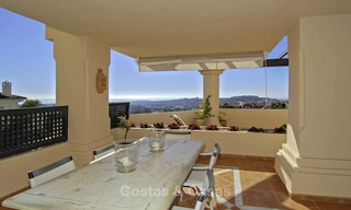 Albatross Hill: Apartments and penthouses with sea view for sale in Nueva Andalucia, Marbella 13392 