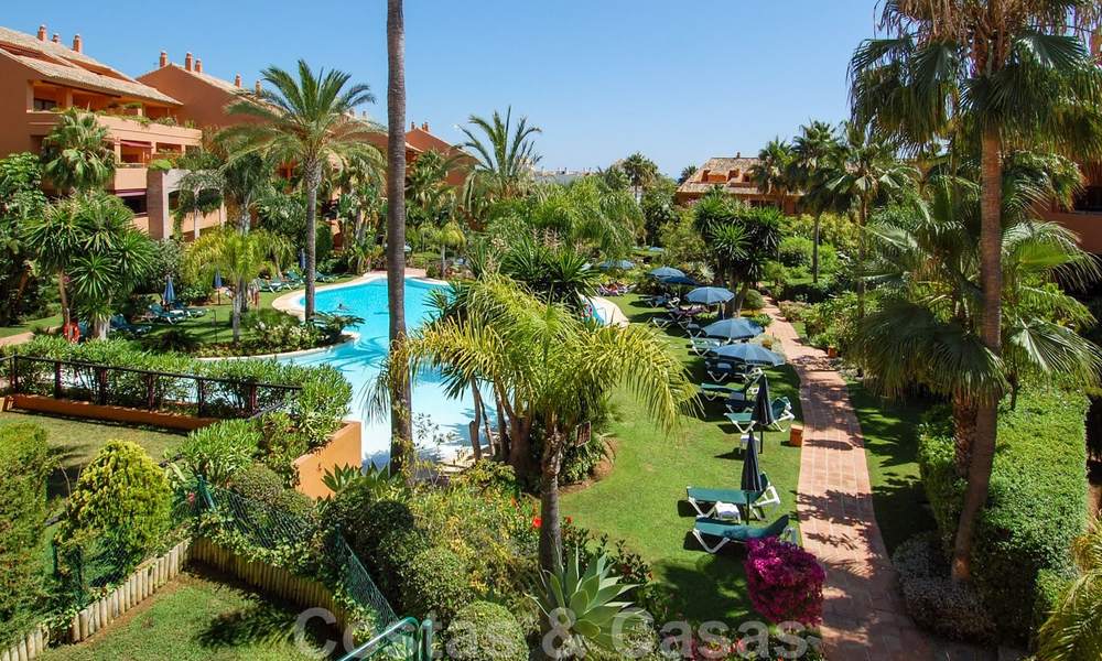 Gran Bahia: Luxury apartments for sale near the beach in a prestigious complex, just east of Marbella town 23031