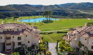 Capanes del Golf: Luxury ample apartments for sale surrounded by golf in Marbella - Benahavis 23873 
